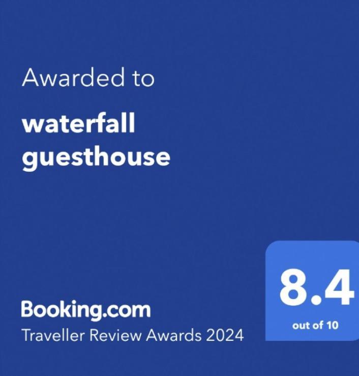 Waterfall Guesthouse Hampi Buitenkant foto